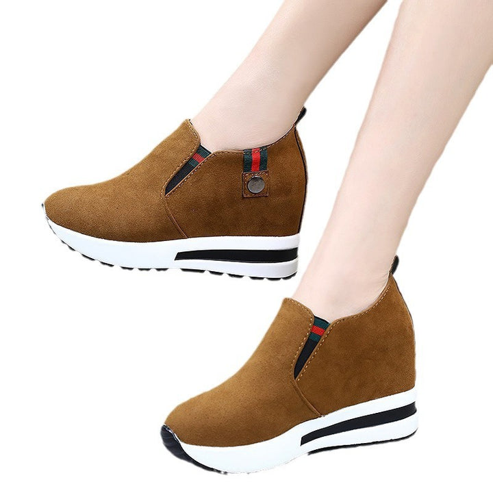 Damen nan Slip-On Keil-Stiefelette mit verstecktem Plateau und rutschfester Profilsohle Drune