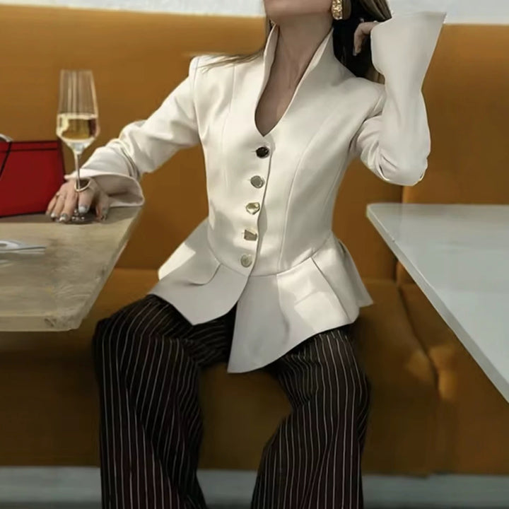 Damen Taillierter Peplum‑Blazer mit Stehkragen und dekorativer Knopfleiste Drune