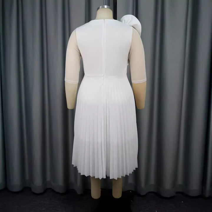 Damen Faltendes Kurzes Kleid mit innovativem Einschlag und transparenten Ärmeln Drune