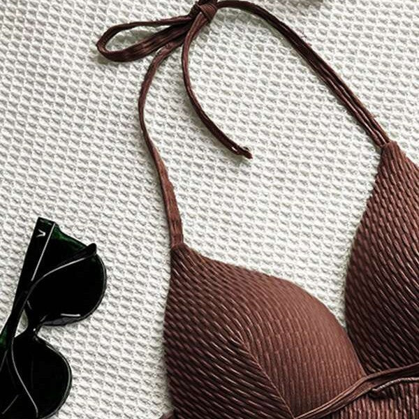 Damen Bikini-Set mit raffiniertem Wickeldesign und eleganten Halterträgern Drune