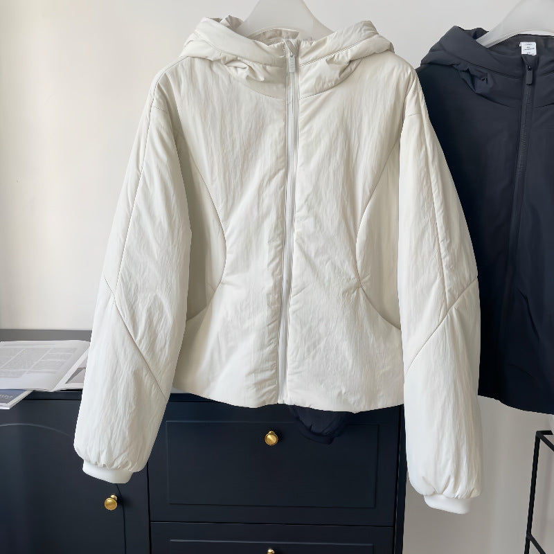 Damen Kurz geschnittene leichte Thermo-Kapuzenjacke mit Oversize-Silhouette Drune