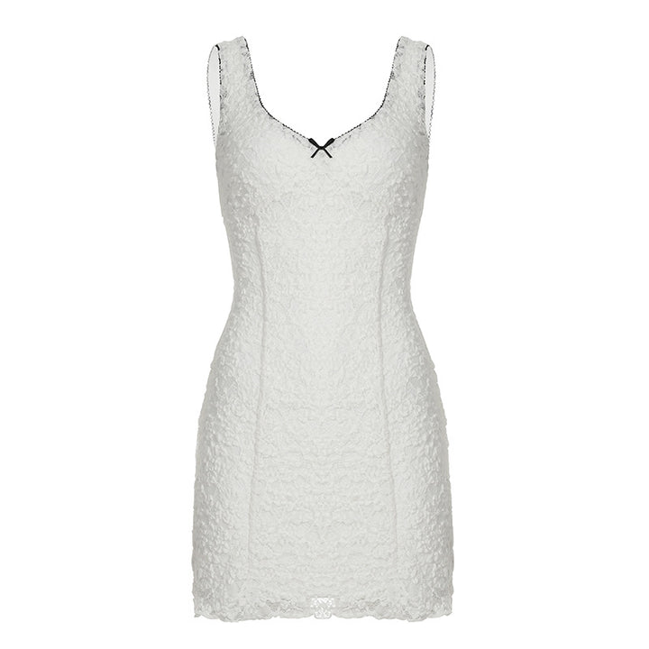 Damen Spitzenkleid mit schmalem Schnitt und zarten Details Drune
