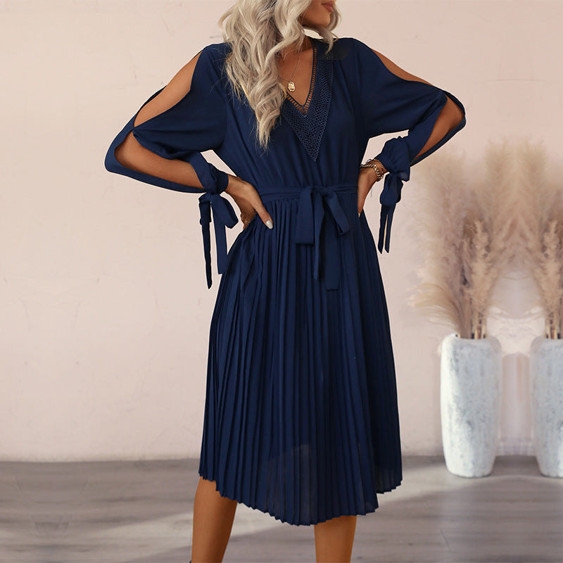 Damen Plissee Kleid mit V-Ausschnitt und Gürtel Drune