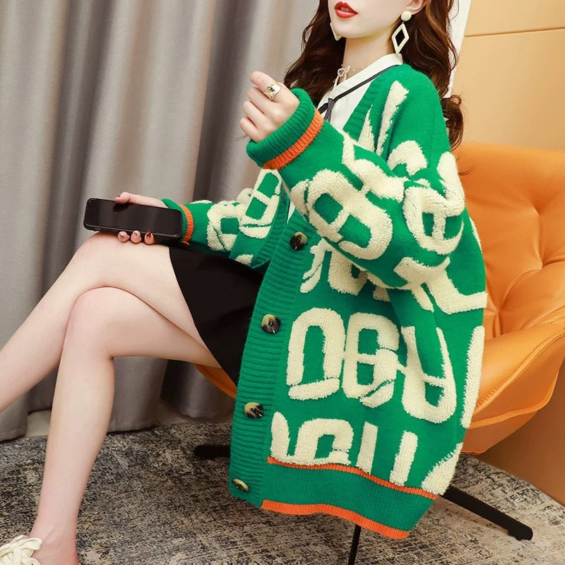 Damen lässige Strickjacke mit großem Logo-Muster und knöpfbarem Verschluss Drune