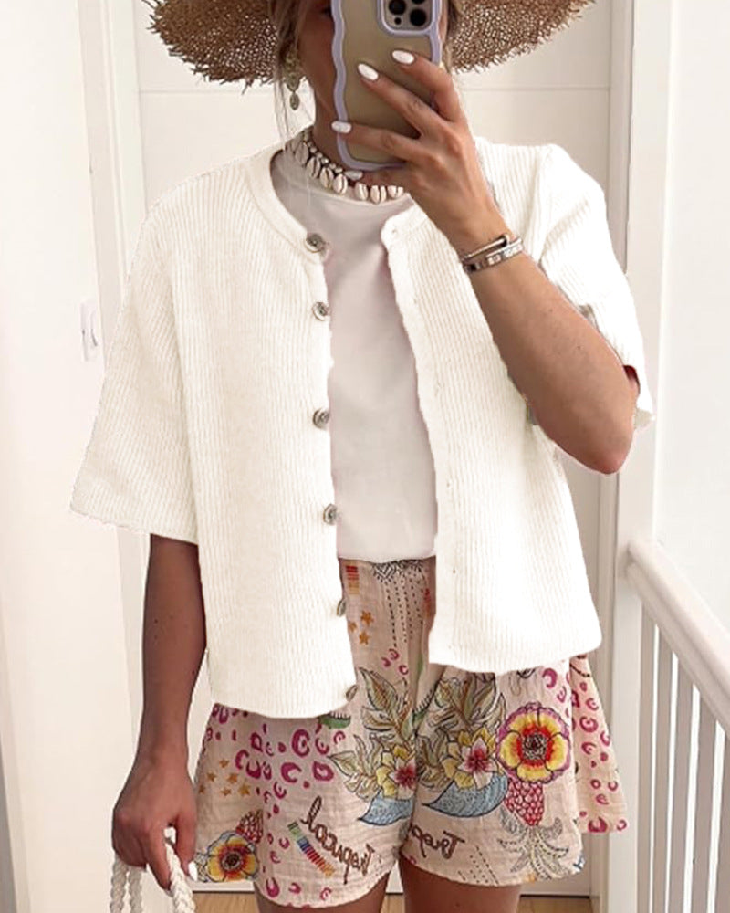 Damen luftiger Cardigan mit kurzen Ärmeln und dekorativen Knöpfen Drune