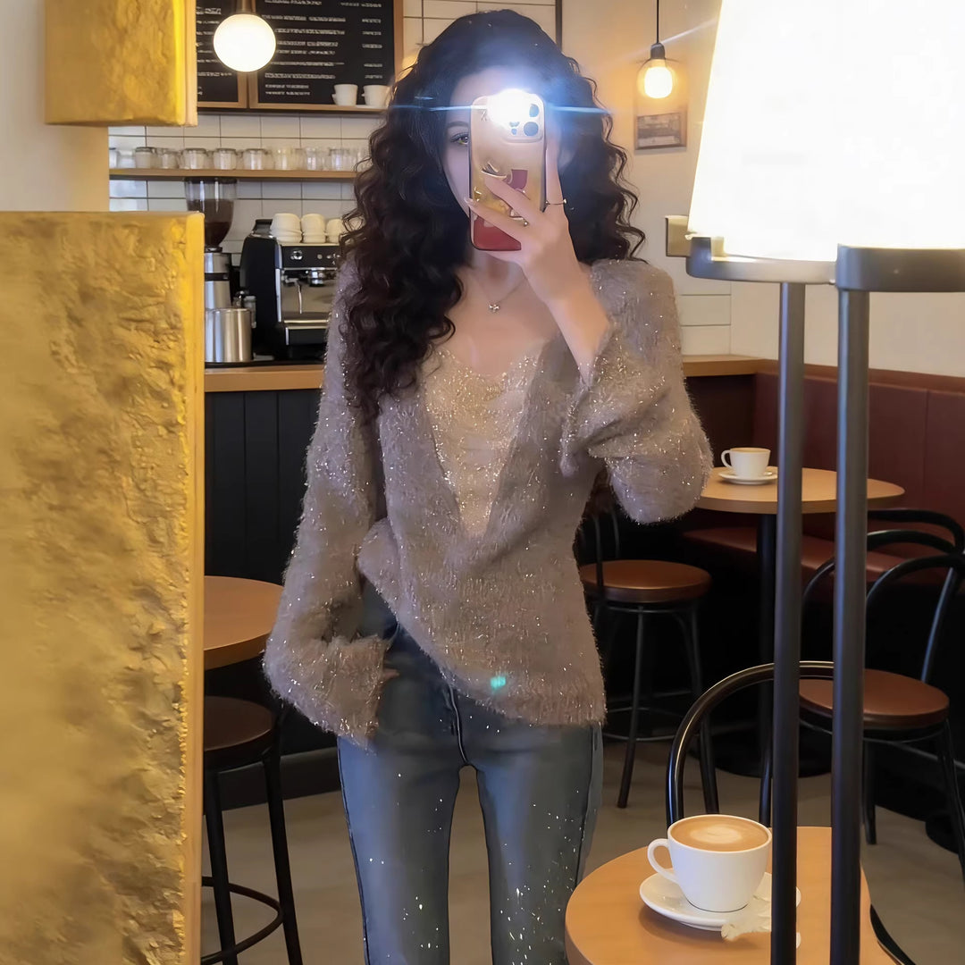 Damen Flauschiges Langarmshirt mit tiefem V‑Ausschnitt und Glitzer-Insert Drune