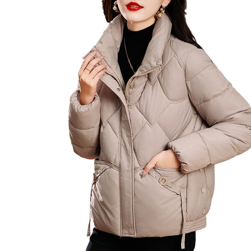 Damen Kurze Steppjacke mit Kapuze und praktischen Taschen Drune