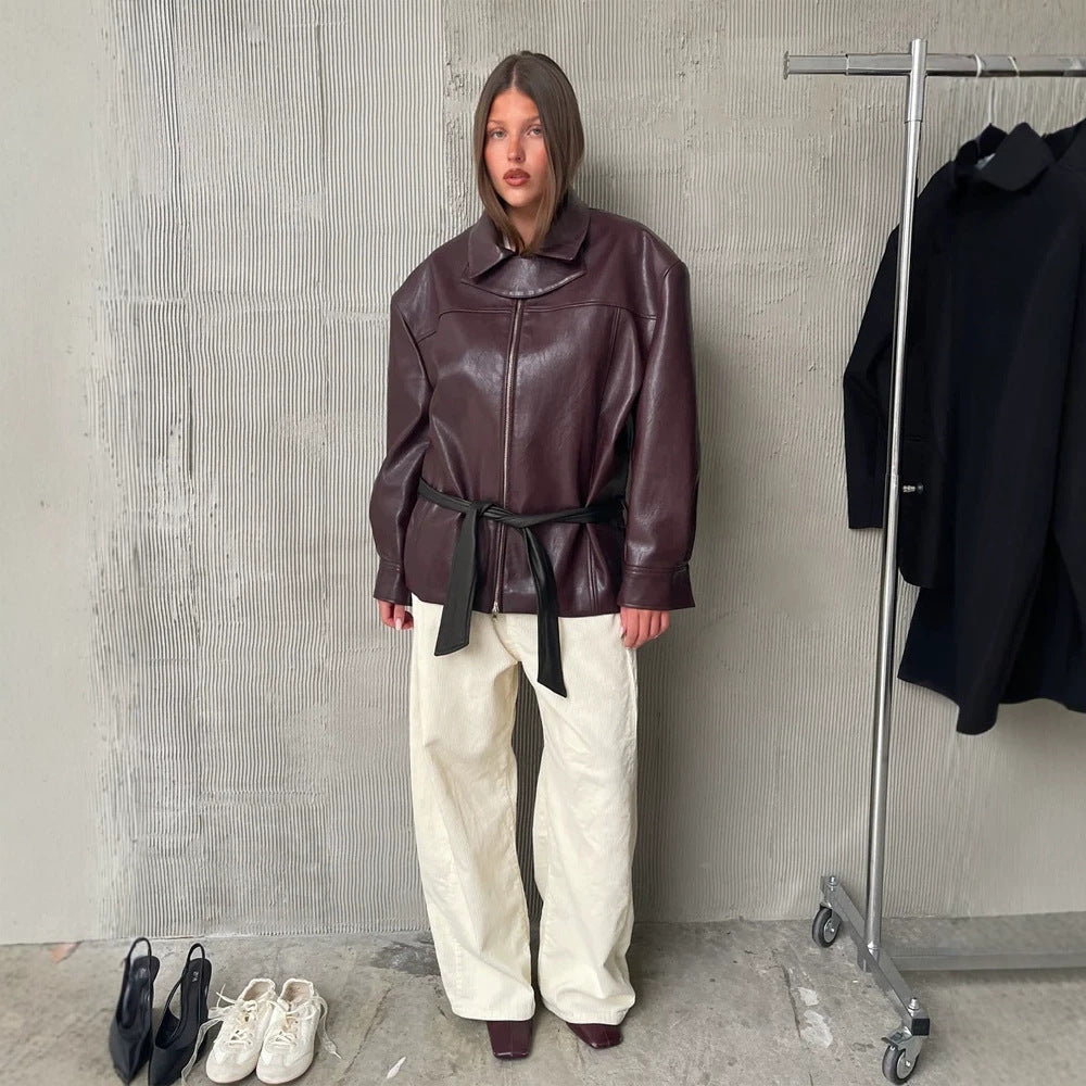Damen Boxy-Kunstlederjacke mit hohem Stehkragen, Frontzip und Taillenschärpe Drune