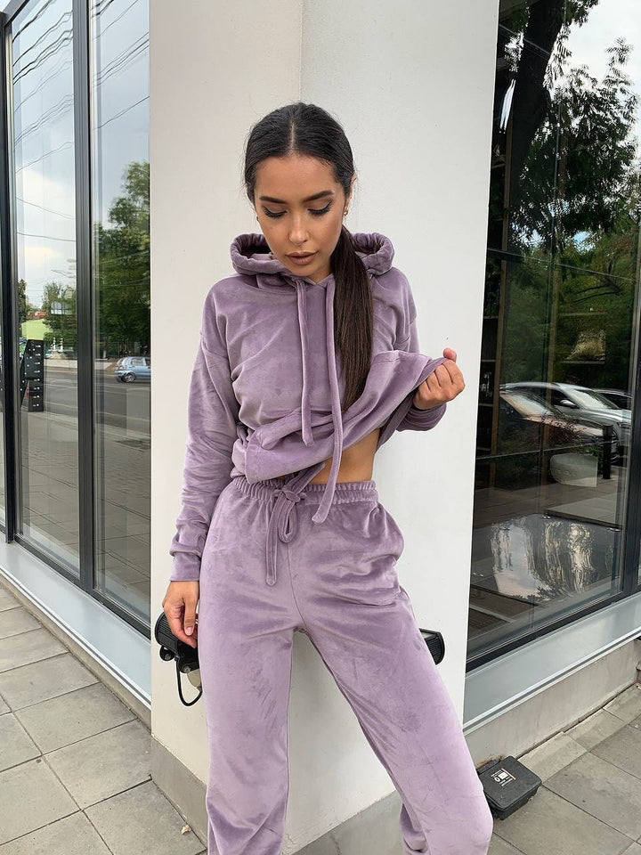 Damen Samt-Loungewear-Set mit kurz geschnittener Kapuzenjacke und Kordelzug-Jogginghose Drune