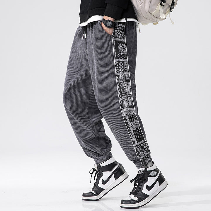 Herren nan Cord-Jogger mit Bandana-Seiteneinsatz, elastischem Bund, schmal zulaufender Knöcheln und geripptem Strukturstoff Drune