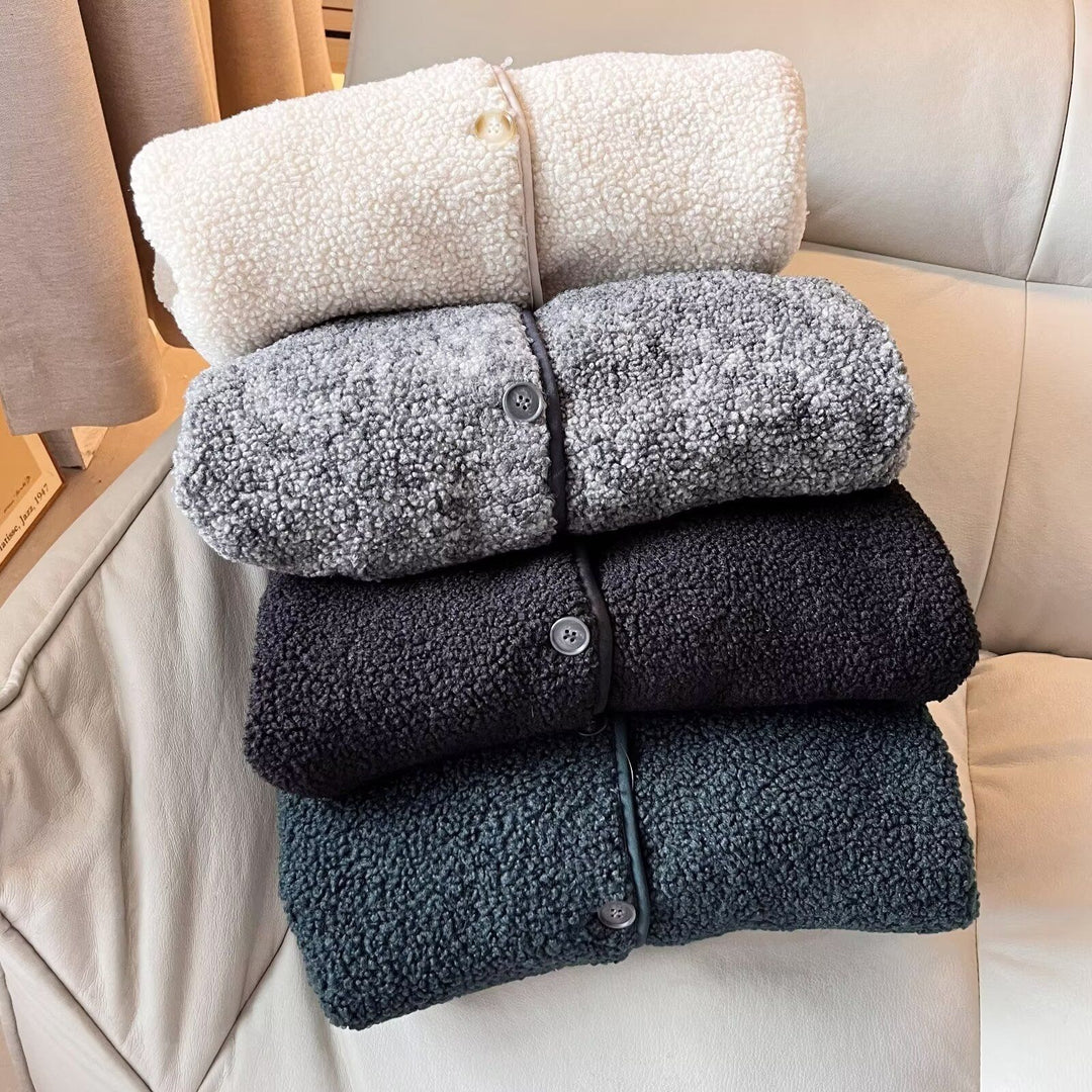 Damen weiche und gemütliche Kuscheljacke mit Knopfleiste Drune