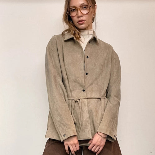 Damen Suede Jacke mit Taillengürtel und feinen Knopfdetails Drune