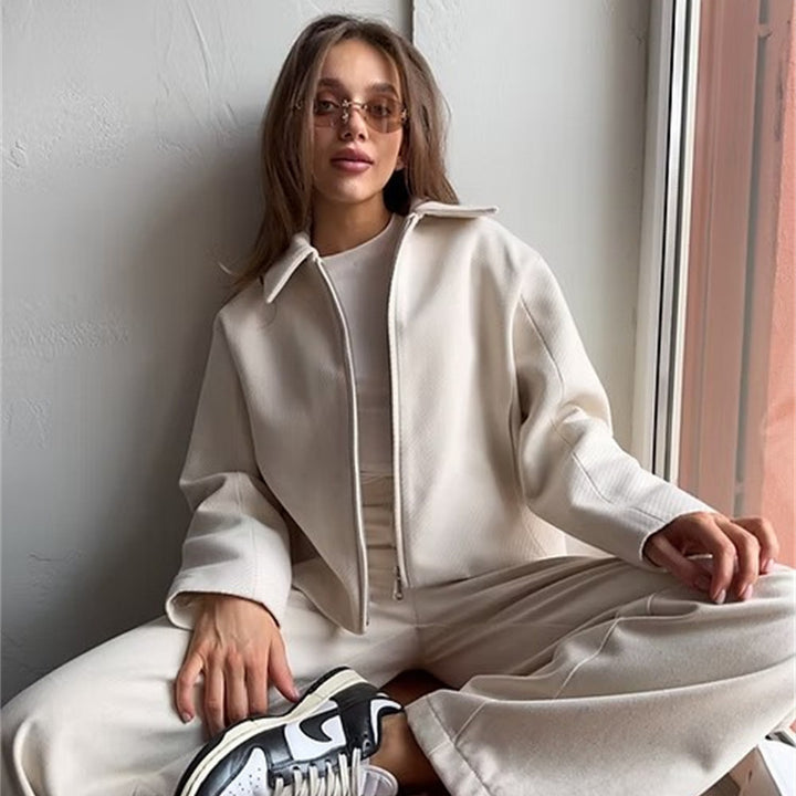 Damen Kurzjacke im Boxy-Schnitt mit Reißverschluss und Reverskragen Drune