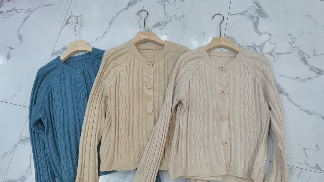 Damen Grobstrickjacke mit Zopfmuster und breiten Ärmeln Drune