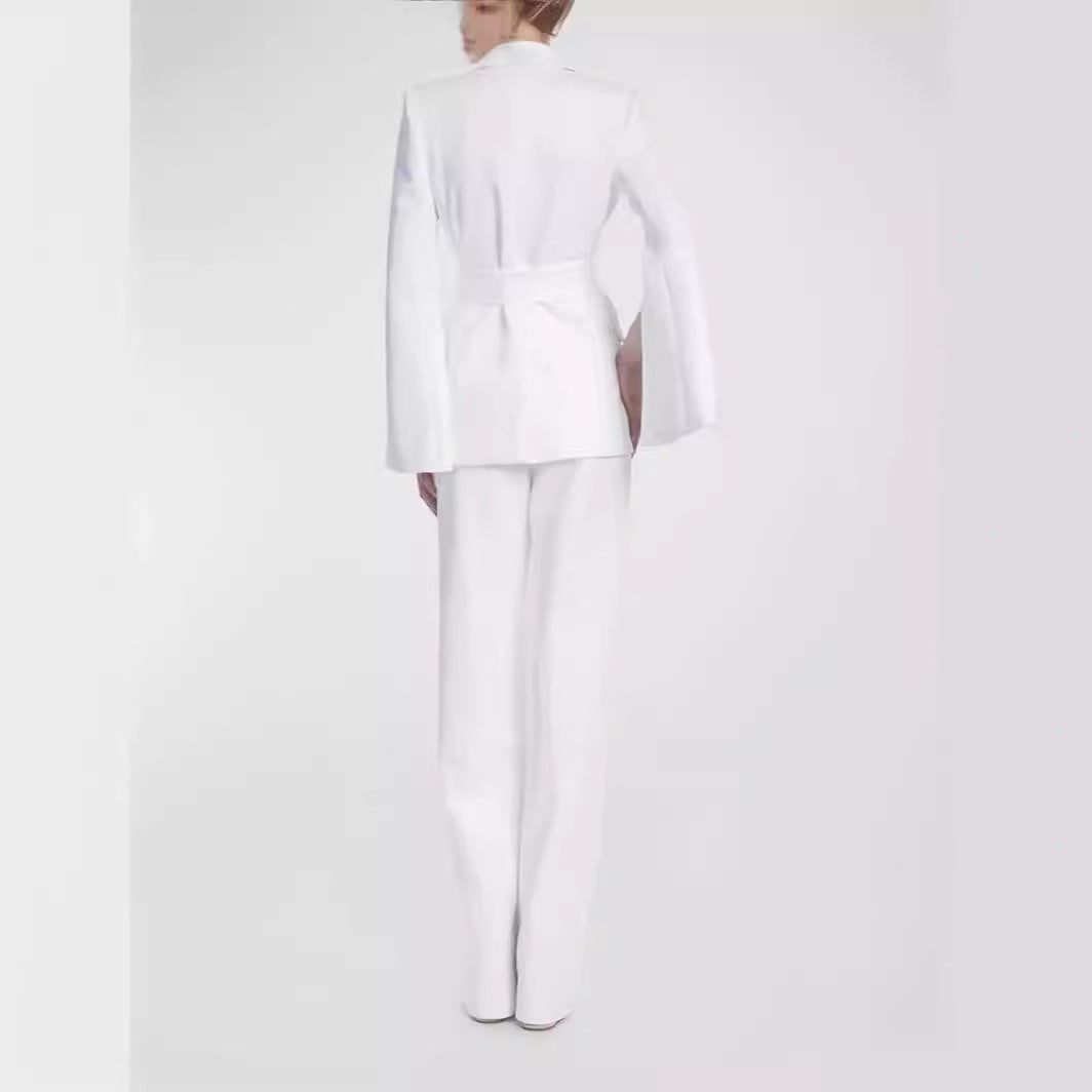 Damen Taillierter Cape-Blazer mit Bindegürtel und weiten Palazzohosen Drune