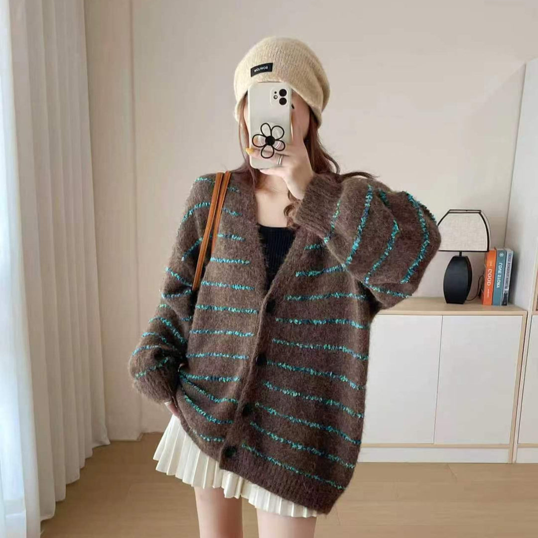 Damen Grobstrickjacke mit farbigen Streifen und modischem Schnitt Drune