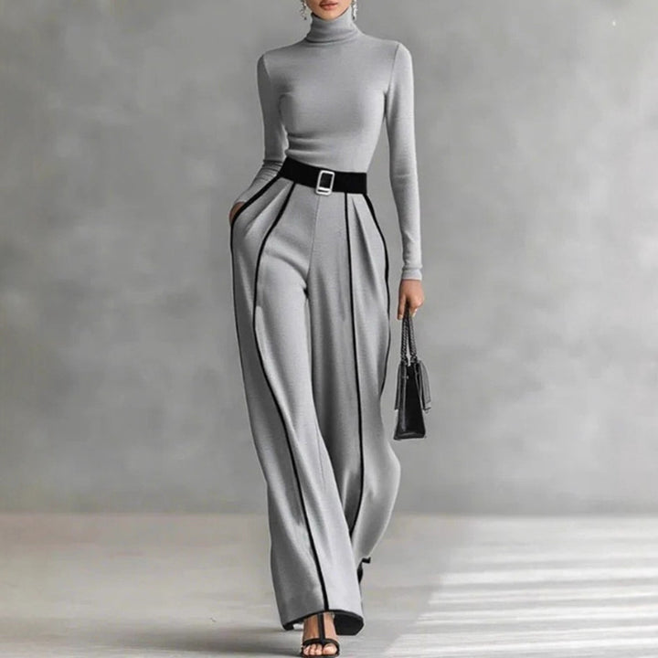 Damen nan elegantes Strickset mit tailliertem Rollkragenoberteil und weiter Plisseehose mit Taillengürtel Drune