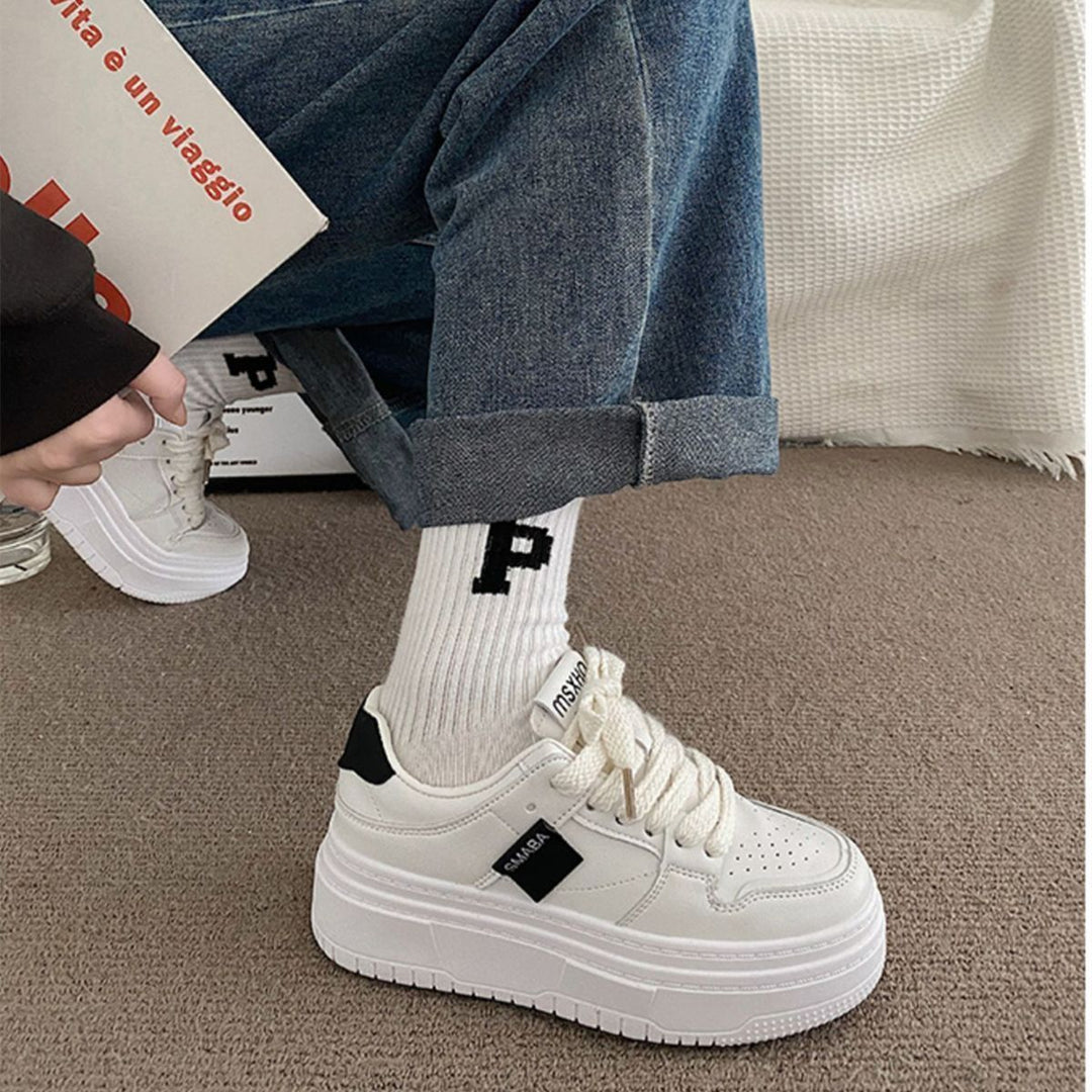 Damen Plattform Sneakers mit sportlichem Design und verstärkter Sohle Drune