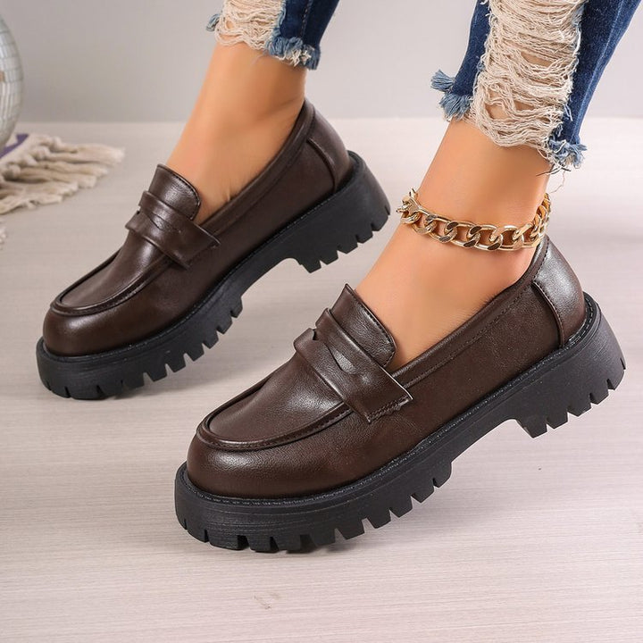 Damen nan robuste Plateau-Loafer mit profilstarker Gummilaufsohle und dekorativem Sattelriemen Drune