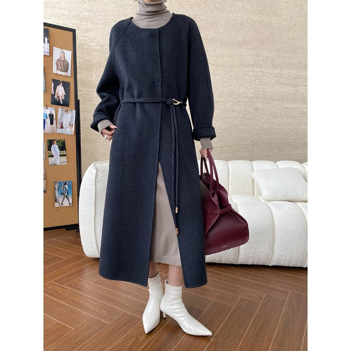 Damen eleganter Wickelmantel mit großzügigem Kragen und praktischem Gürtel Drune