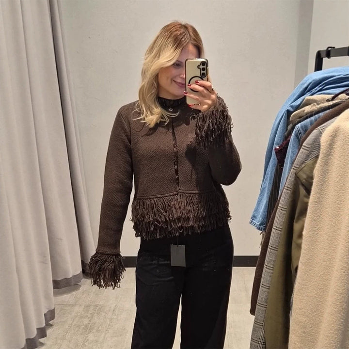 Damen Strickjacke mit Lagenfransen, Perlmuttverschluss und kastiger Silhouette Drune