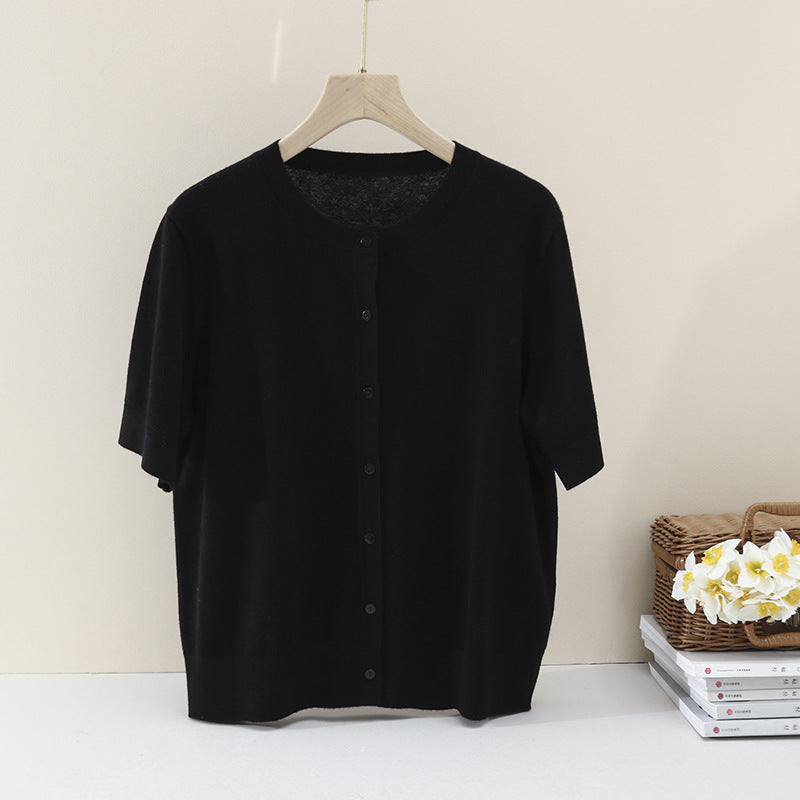 Damen Kurzarm-Feinstrick-Cardigan mit Rundhalsausschnitt und durchgehender Knopfleiste Drune