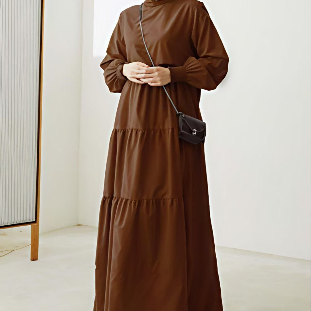 Damen Maxikleid mit Stufenrock, hohem Kragen und gerafften Ärmeln Drune