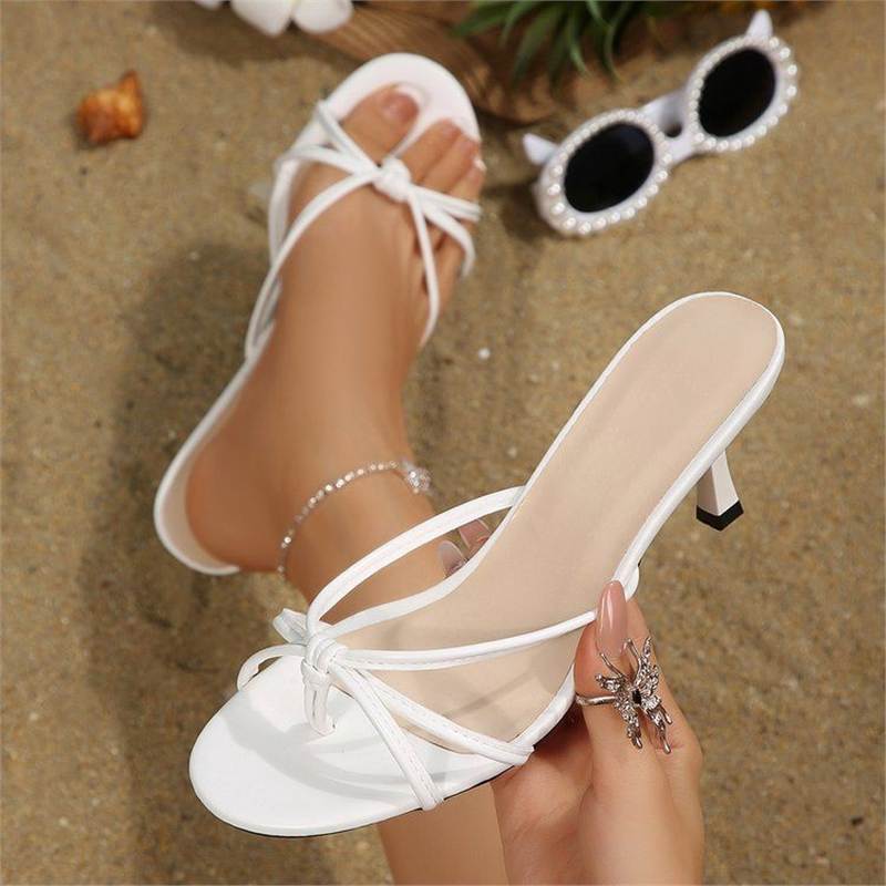 Damen Elegante Kitten‑Heel Mules mit zarten Knoten‑Riemchen und offenem Zehenbereich Drune