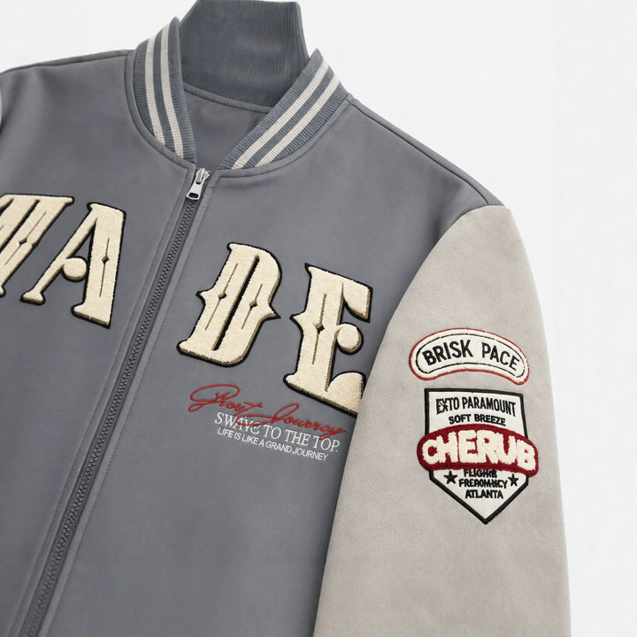 Herren Collegejacke im Letterman‑Style mit Kunstlederkörper und Veloursärmeln Drune