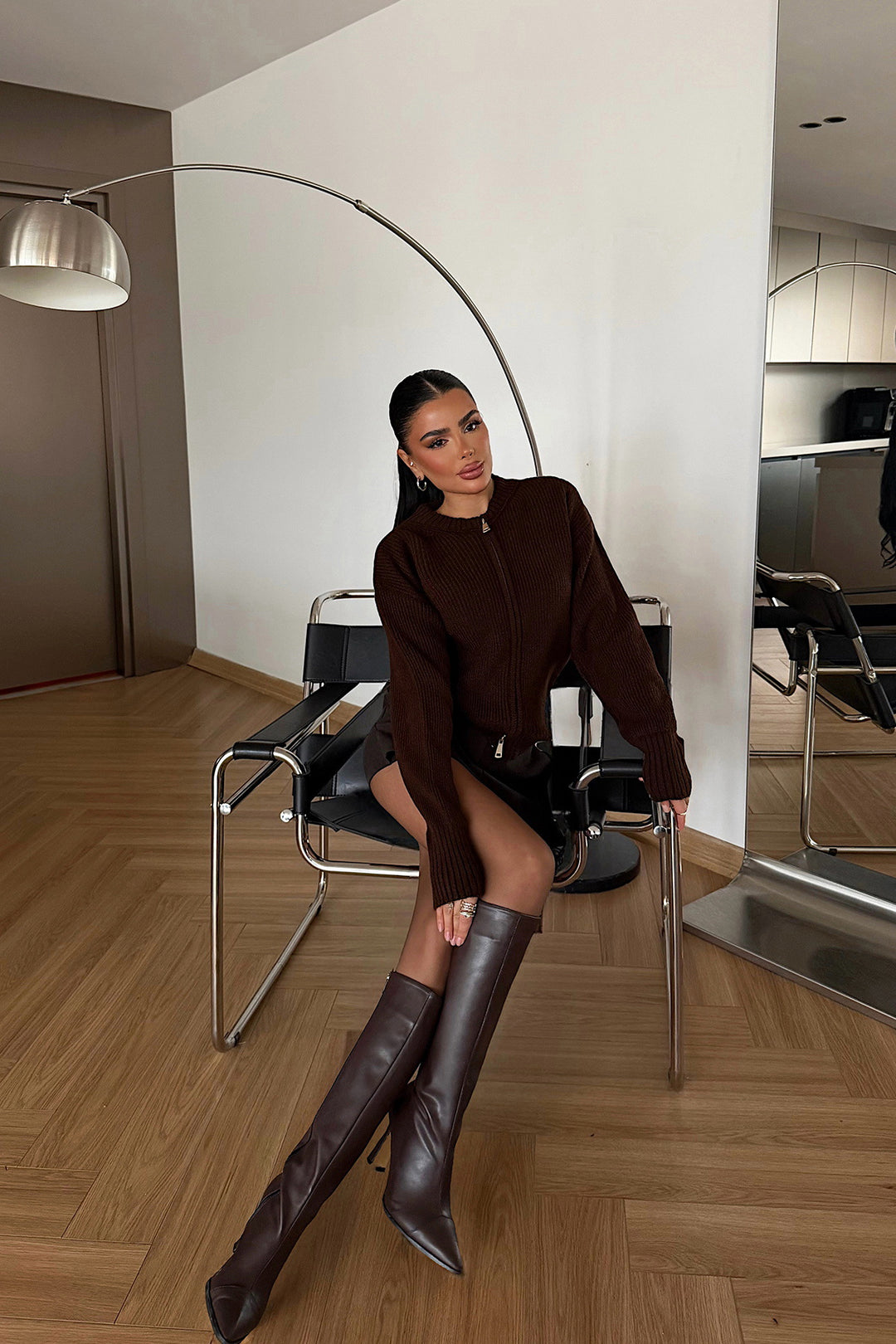 Damen Schicke Strickjacke mit Reißverschluss und breiten Bündchen