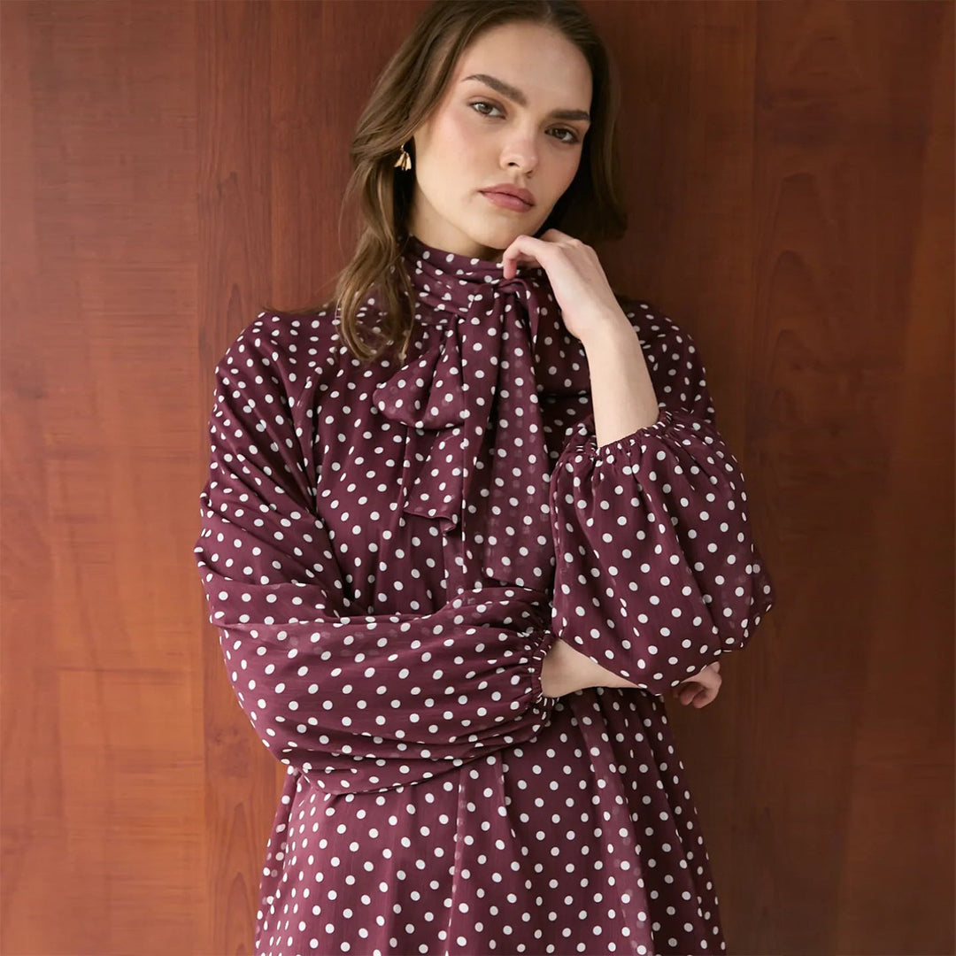 Damen Kleid mit elegantem Stehkragen und verspieltem Punkte-Design Drune