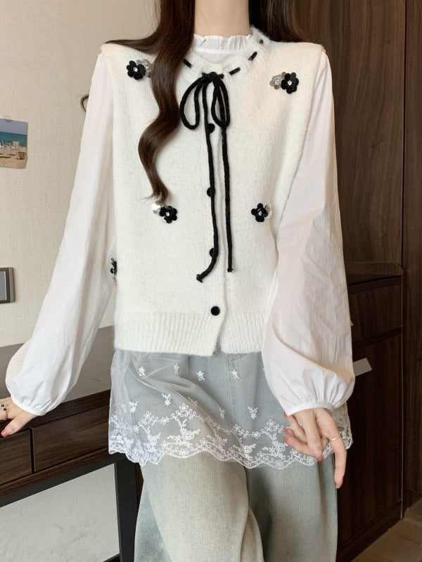 Damen Strickjacke mit dekorativen Blumenapplikationen und Bindeverschluss Drune