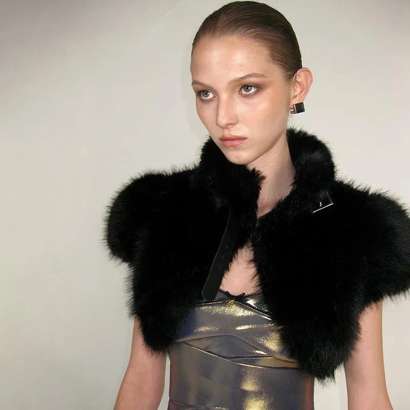 Damen Cropped Kunstpelz‑Bolero mit voluminösem Umlegekragen und Puffärmeln Drune
