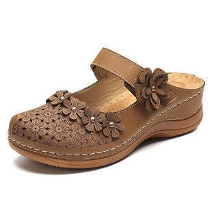 Damen Blumenverzierte Komfort-Pantolette mit Lochmuster, verstellbarem Klettriemen und gepolstertem Fußbett Drune