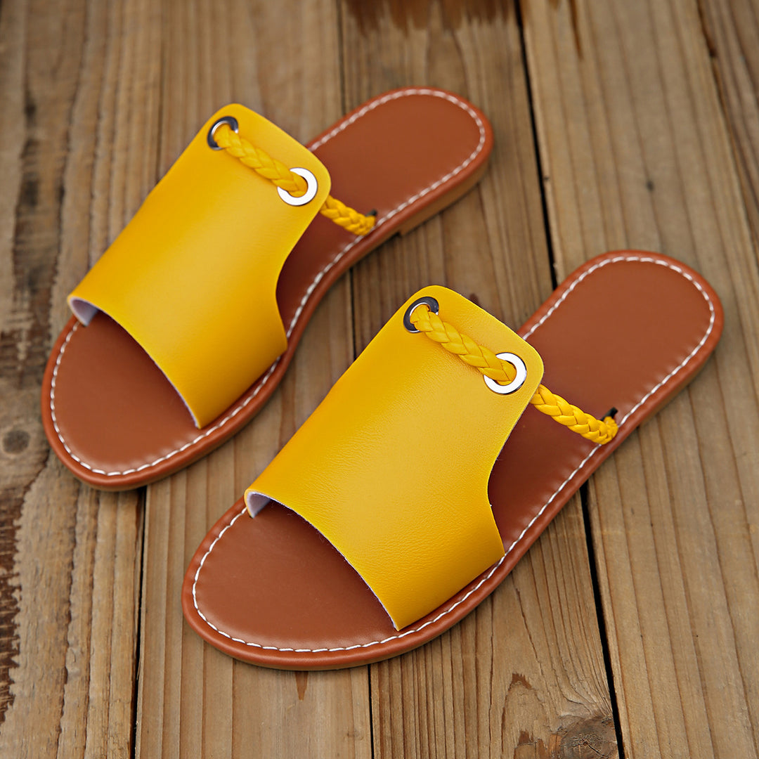 Damen nan elegante flache Pantolette mit breitem Obermaterial und geflochtenem Zehenriemen Drune