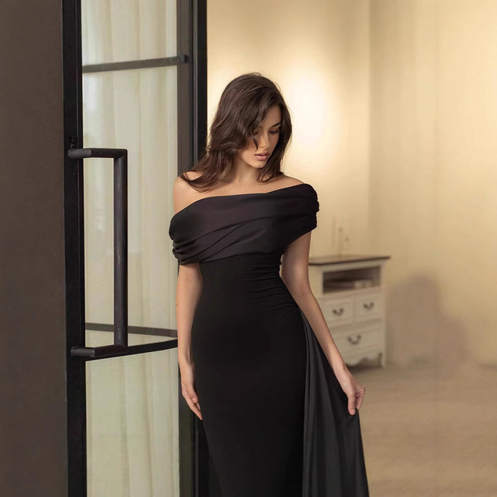Damen Abendkleid mit elegantem Off-Shoulder-Design und figurbetontem Schnitt Drune