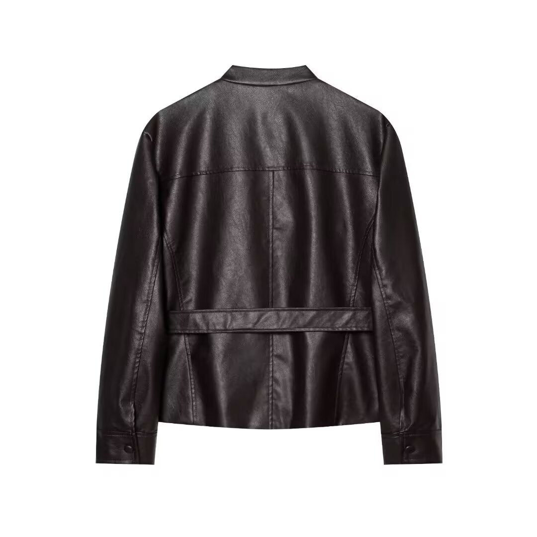 Damen Kurzjacke aus Kunstleder mit Taillengürtel, Pattentaschen und Stehkragen Drune