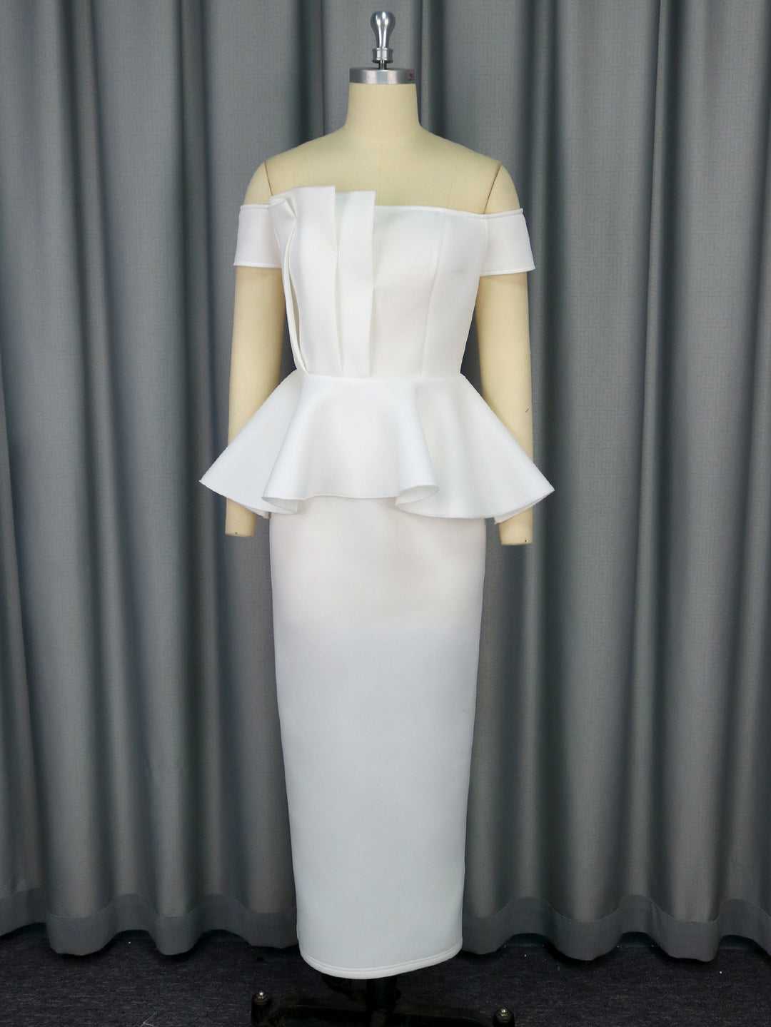 Damen Elegantes Peplum Kleid mit schulterfreiem Oberteil Drune