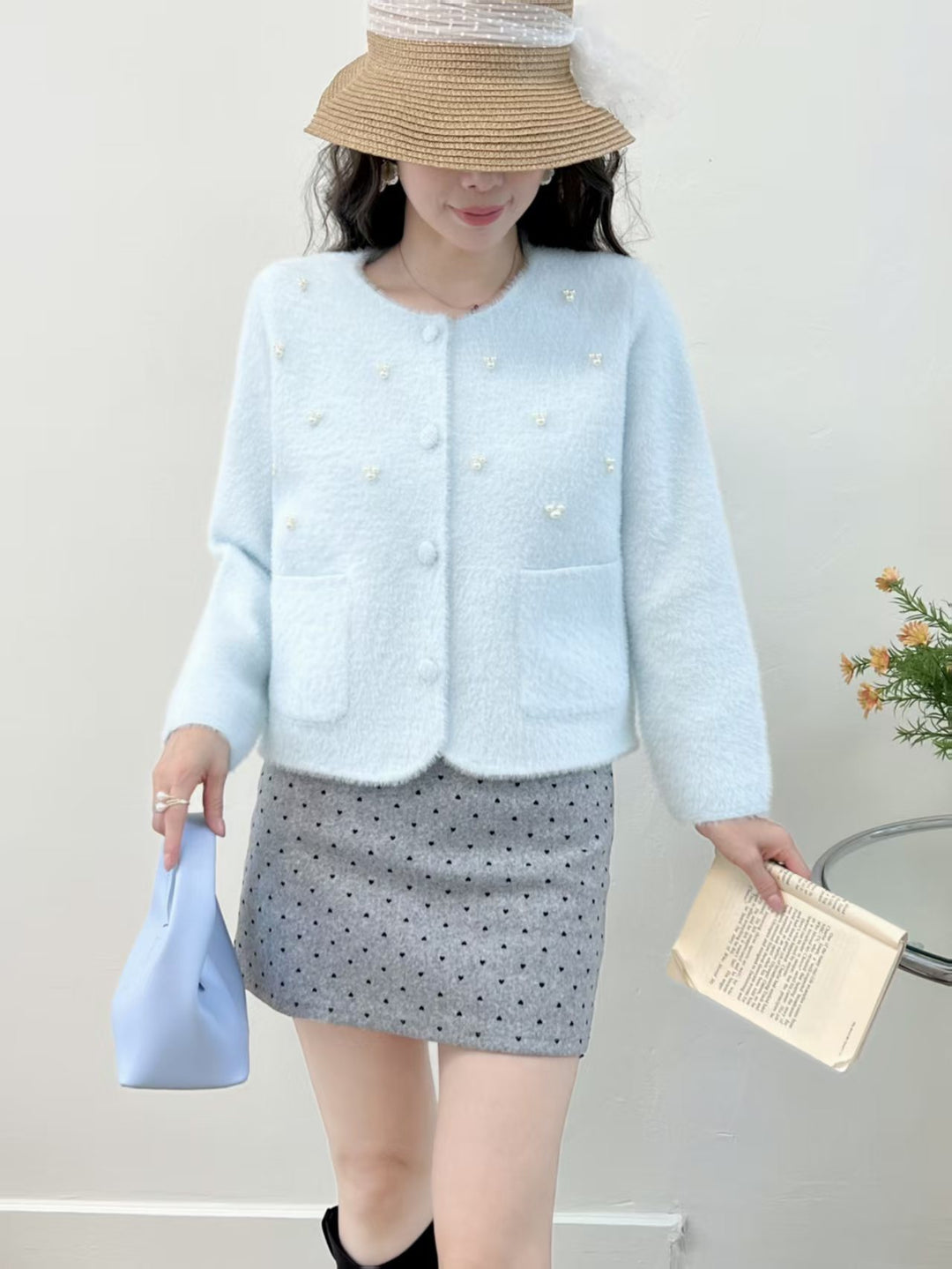 Damen Kuschelige Strickjacke mit Perlenverzierung und klassischen Rundhalsausschnitt Drune