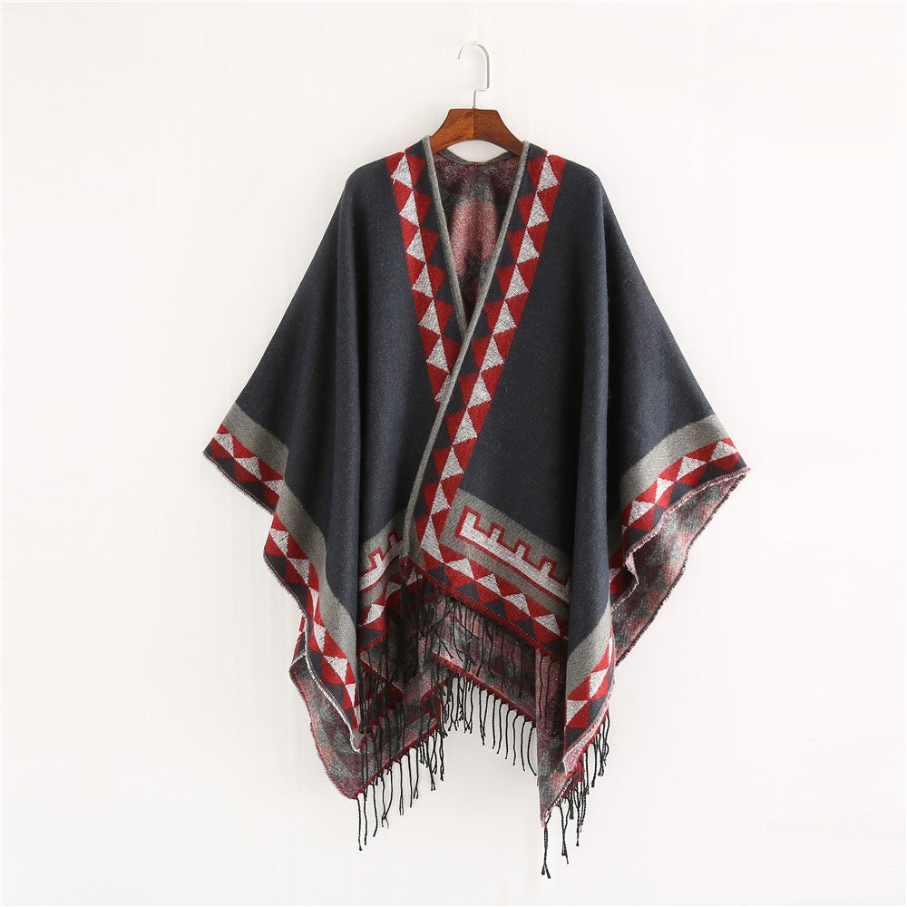 Damen Weichfallender Capeponcho mit Dreieck-Jacquard, Kontrastbordüre und Fransensaum Drune