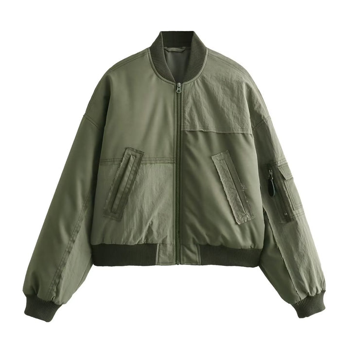 Damen nan kurz geschnittener Utility-Bomber mit Patchdetails, praktischen Brusttaschen und Ärmel-Reißverschluss Drune