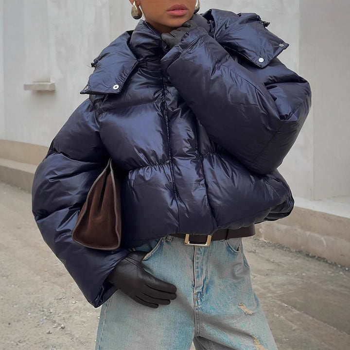 Damen Kurz geschnittene glänzende Oversize-Steppjacke mit hohem Kragen Drune
