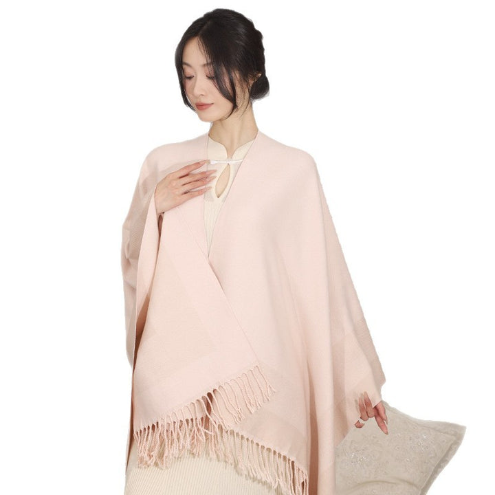 Damen Oversize Capeponcho aus feinem Wollmix mit V‑Ausschnitt, Streifenbordüre und Fransensaum Drune