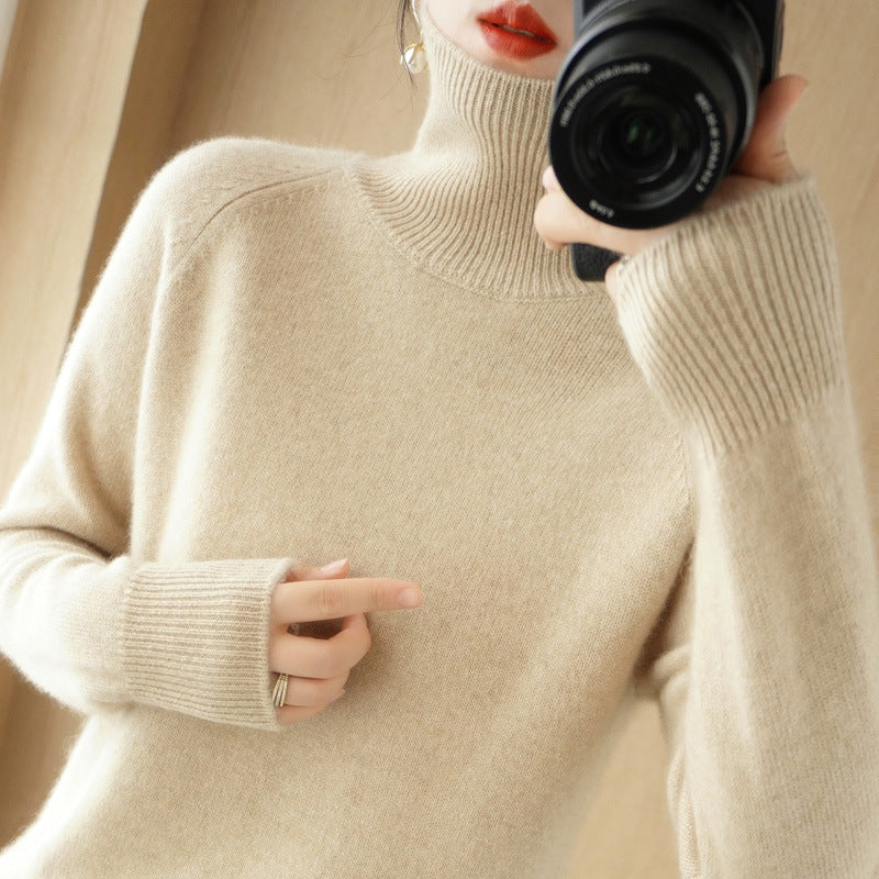 Damen Luxus-Feinstrick-Rollkragenpullover mit Daumenlochbündchen und femininer Schulterpasse Drune