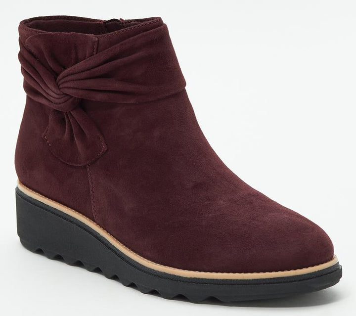 Damen Wedge-Stiefeletten mit geschmackvollem Falten-Design und rutschfester Sohle Drune