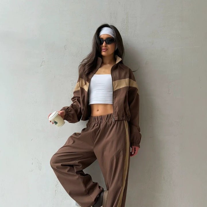 Damen Zweiteiliges Track-Set mit Cropped-Windjacke und weitem Jogger Drune