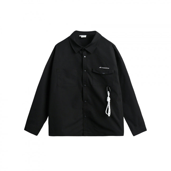 Unisex Oversize Hemdjacke mit Pattentaschen, Druckknopfblende und Karabiner-Detail Drune