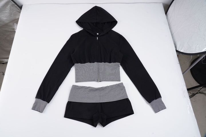 Damen nan kurz geschnittenes Lounge-Set mit Kapuzen-Cropped-Zip und gestreiften Highwaist-Shorts Drune