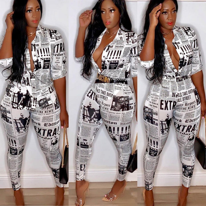 Damen figurbetonter Jumpsuit mit Zeitungsprint und tailliertem Hemdkragen Drune