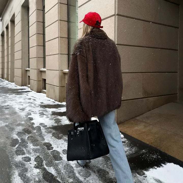 Damen Kurz geschnittener Faux‑Fur‑Mantel mit Boxy‑Silhouette und Stehkragen Drune
